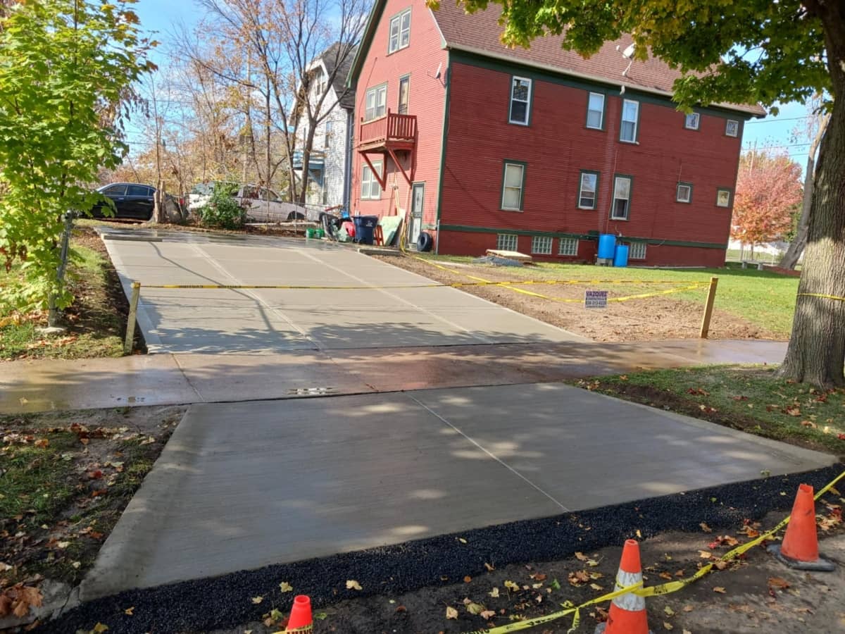 concrete driveway for farmhouse